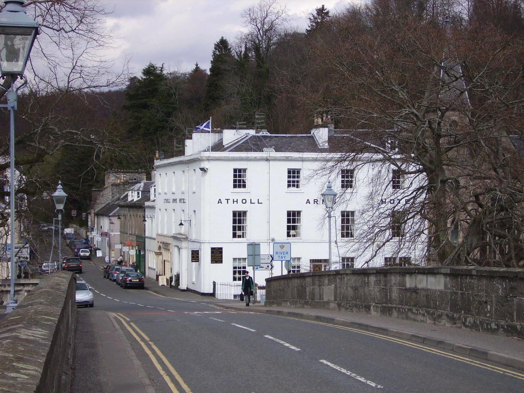 Atholl Arms Hotel Dunkeld Zewnętrze zdjęcie